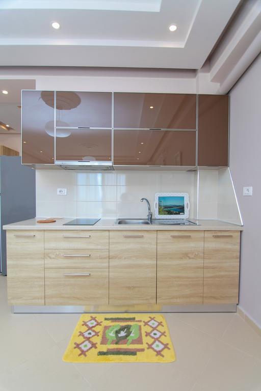 Blue Sea Apartments Sarandë Eksteriør billede