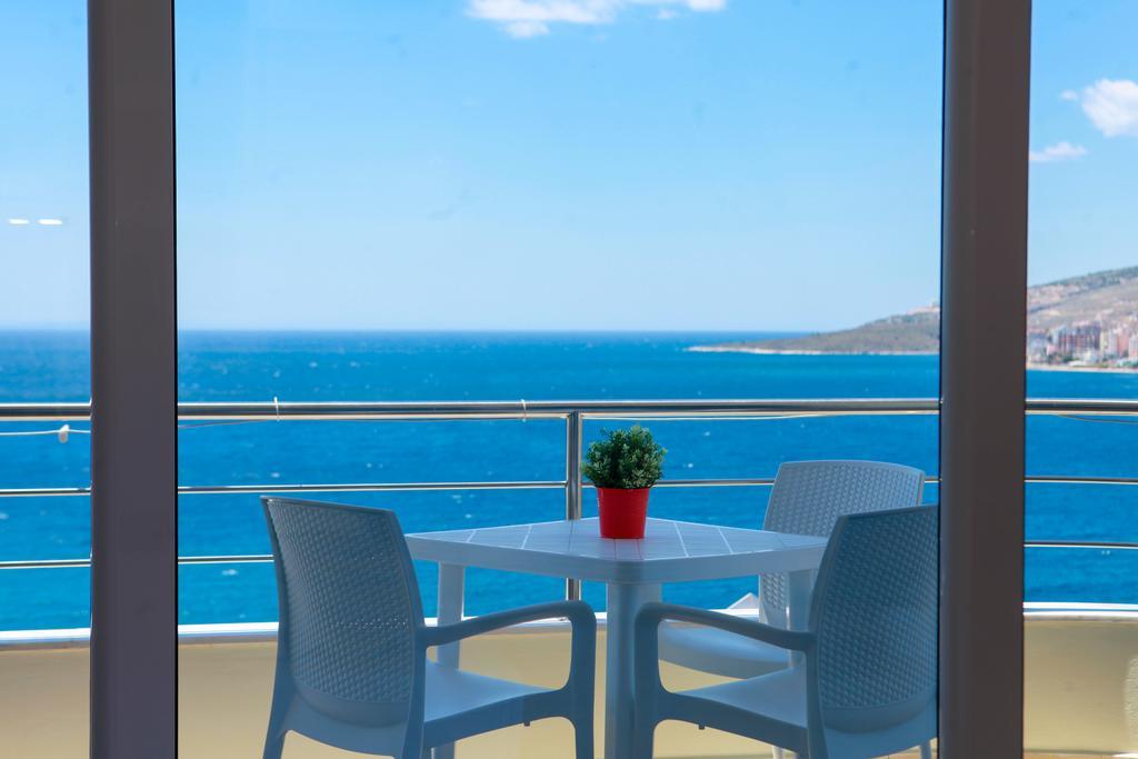 Blue Sea Apartments Sarandë Eksteriør billede